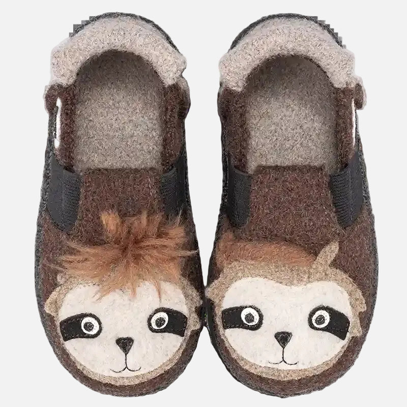 papuci casa pentru bebeusi si copii din lana fiarta cu scai
