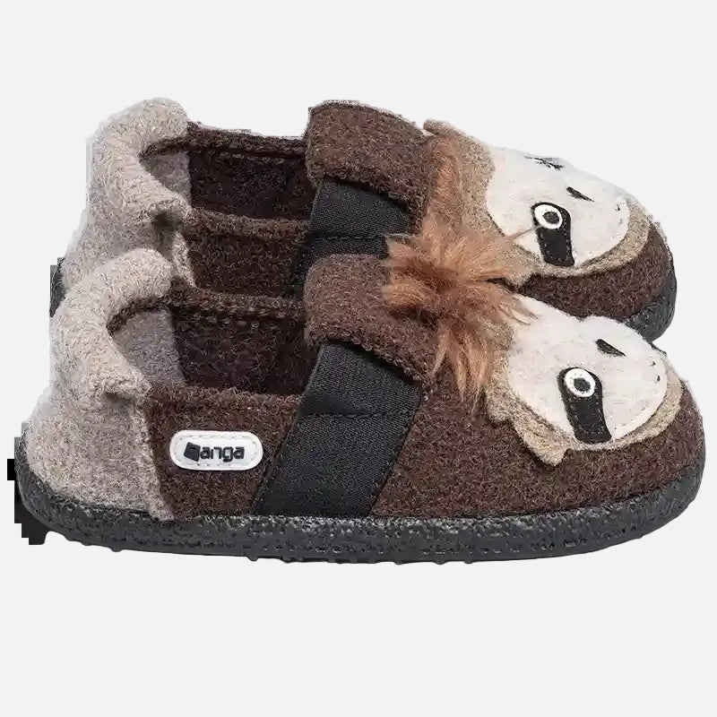 papuci casa pentru bebeusi si copii din lana fiarta cu scai