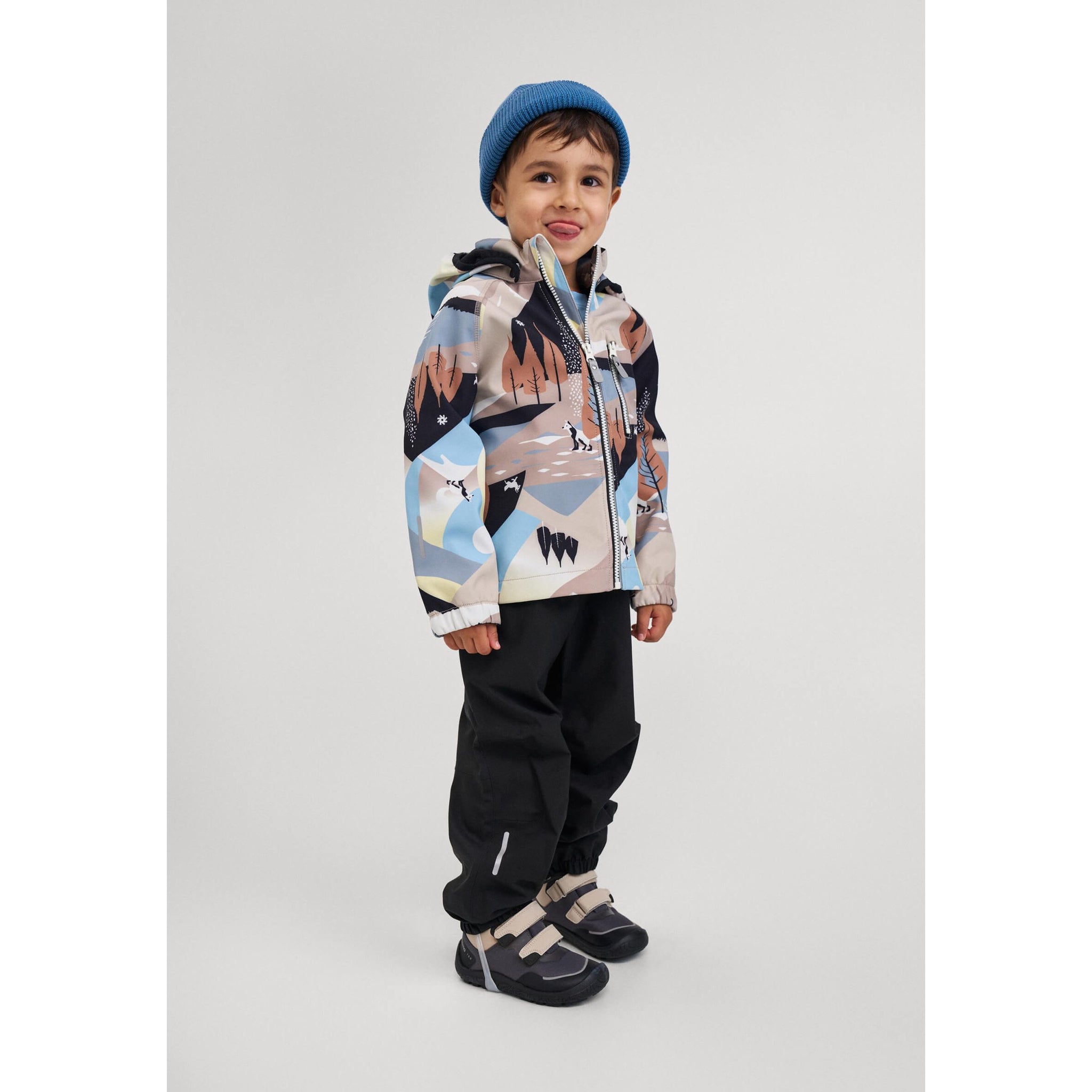 jacheta-softshell-copii-reima