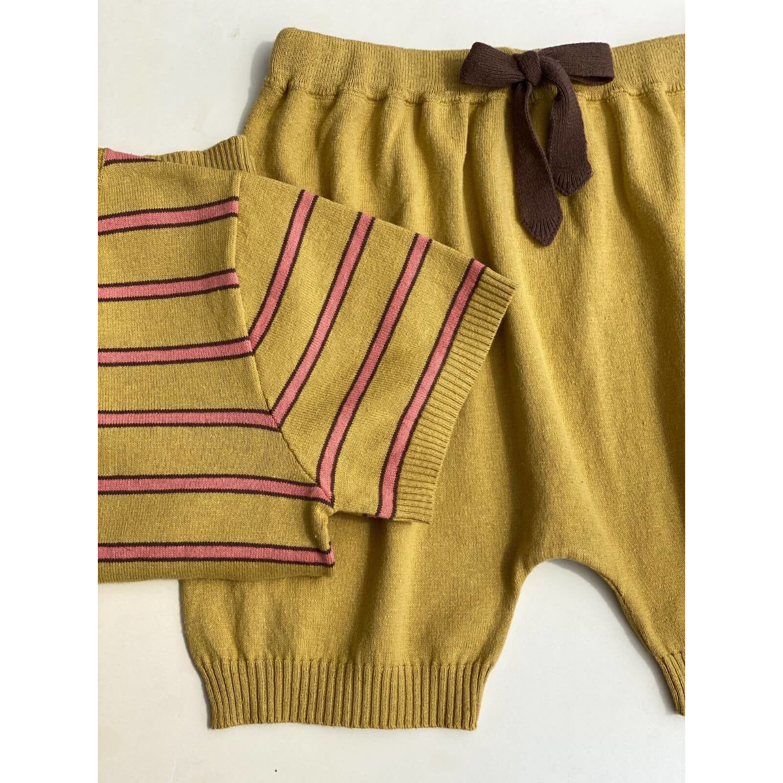 pantaloni scurti in si bumbac organic mabli knits