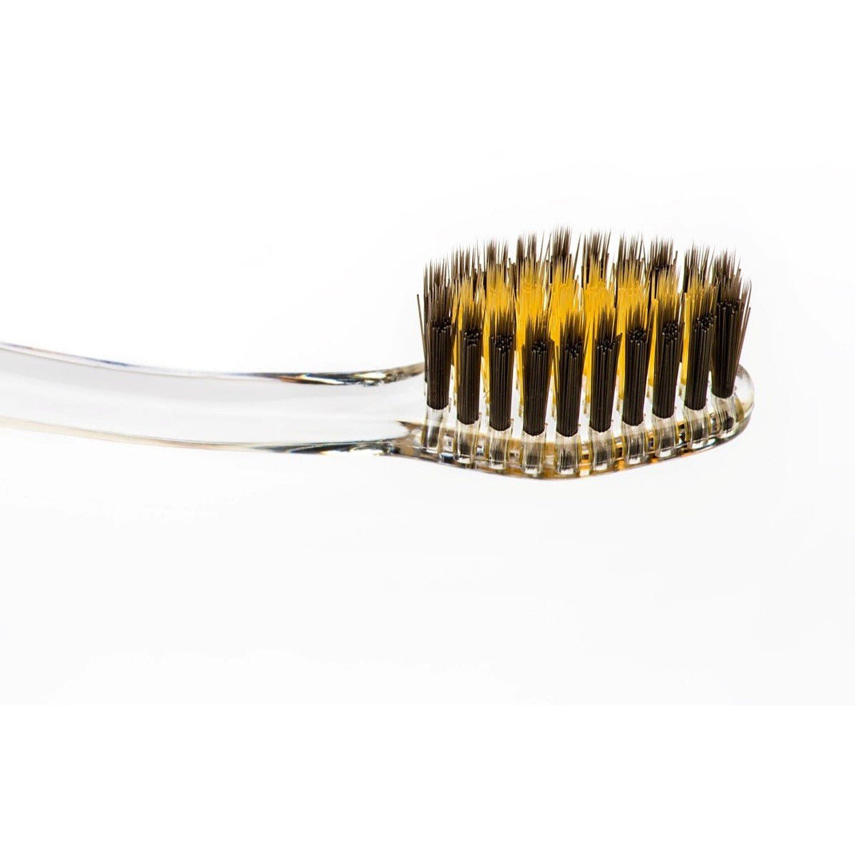 Periuța de dinti Nano-b cu aur si carbune din bambus pentru adulți, Alb